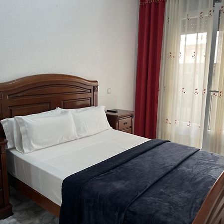 Hostal Palacios Fuencarral Madrid Exterior photo