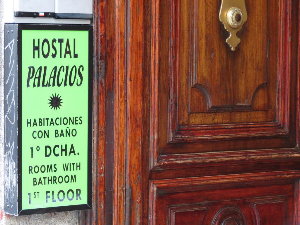 Hostal Palacios Fuencarral Madrid Exterior photo