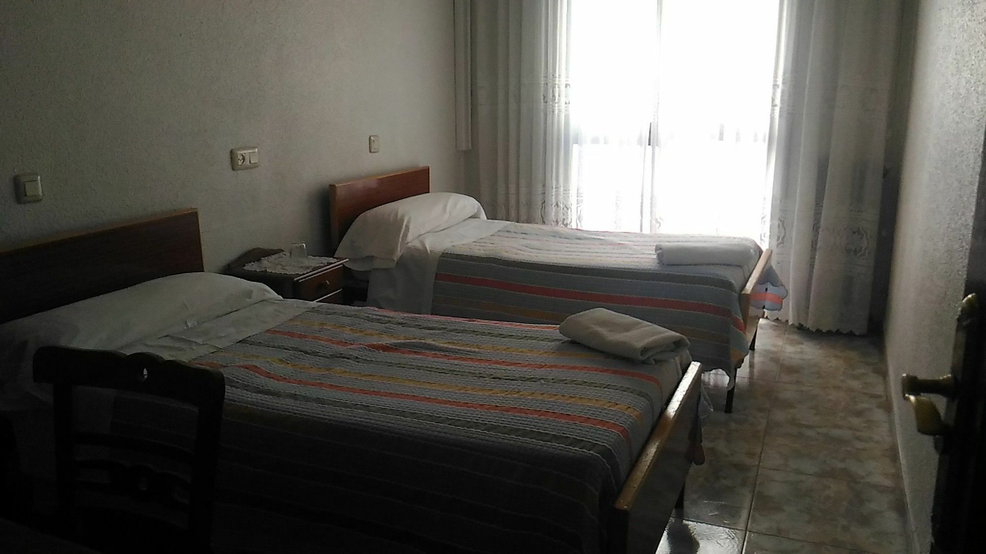 Hostal Palacios Fuencarral Madrid Exterior photo